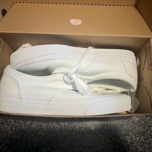 Vans Triple White Doheny Sneakers